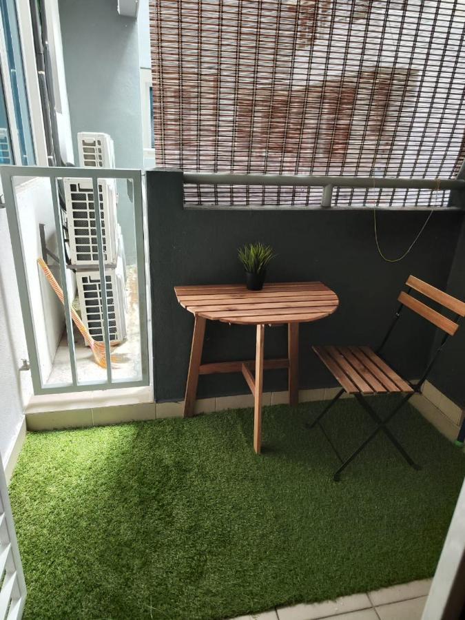 Putra 1 Pool Homestay Bandar Seri Putra Kampong Sungai Buah Extérieur photo
